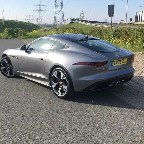 剑指保时捷718双门跑车海外实拍全新捷豹ftype