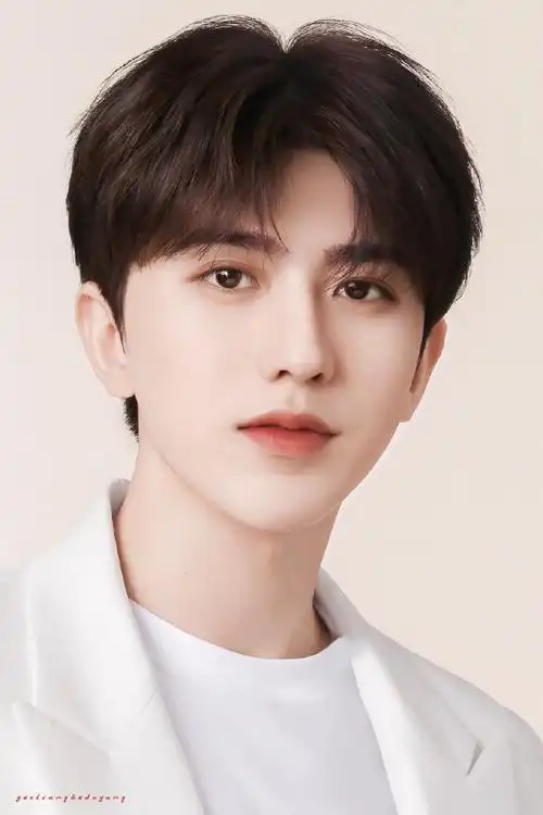 蔡徐坤##蔡徐坤范思哲全球品牌代言人##蔡徐坤avia全球品牌代言