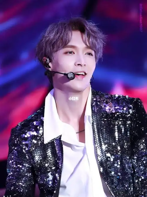 张艺兴黄金四秒啊啊啊