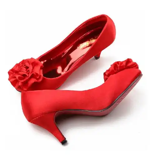 新娘鞋结婚鞋子中跟时尚公主鞋子红色婚礼鞋婚鞋花朵搭扣套脚细跟
