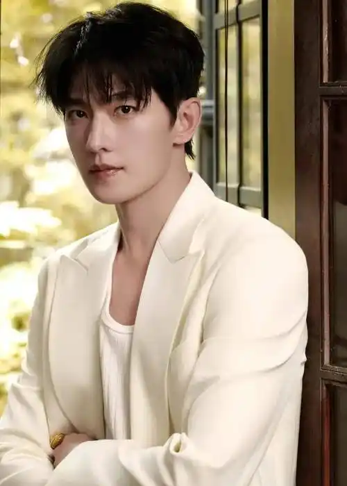 26娱瓜:杨洋龚俊热巴唐嫣任嘉伦成毅李沁杨幂陈哲远王楚然_活动_品牌