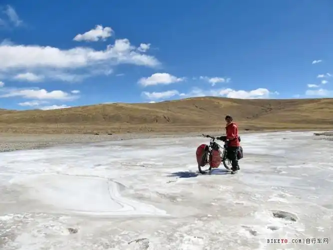 李聪明的骑行经历长达25年,他的轮迹遍布全国31个省,市,自治区,行程十