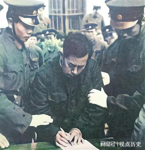 1983年广东汕尾贪污犯王仲被押赴刑场执行枪决