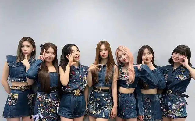 原创jyp新女团nmixx签售会让粉丝跪着韩流网友破防直言花钱受侮辱