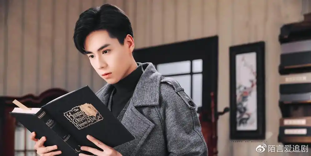 胡一天再演帅气学霸盛淮南难道胡一天就是导演眼中的学霸脸