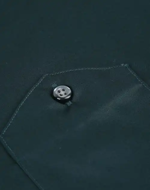 男款深墨绿色时尚翻领衬衫