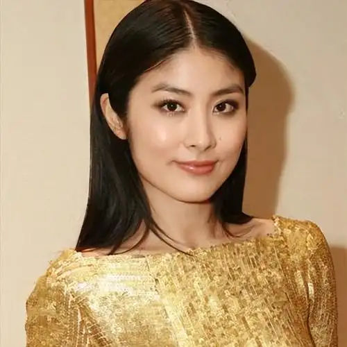 回顾香港天后陈慧琳年过半百美貌依旧41岁痛失双胞胎女儿
