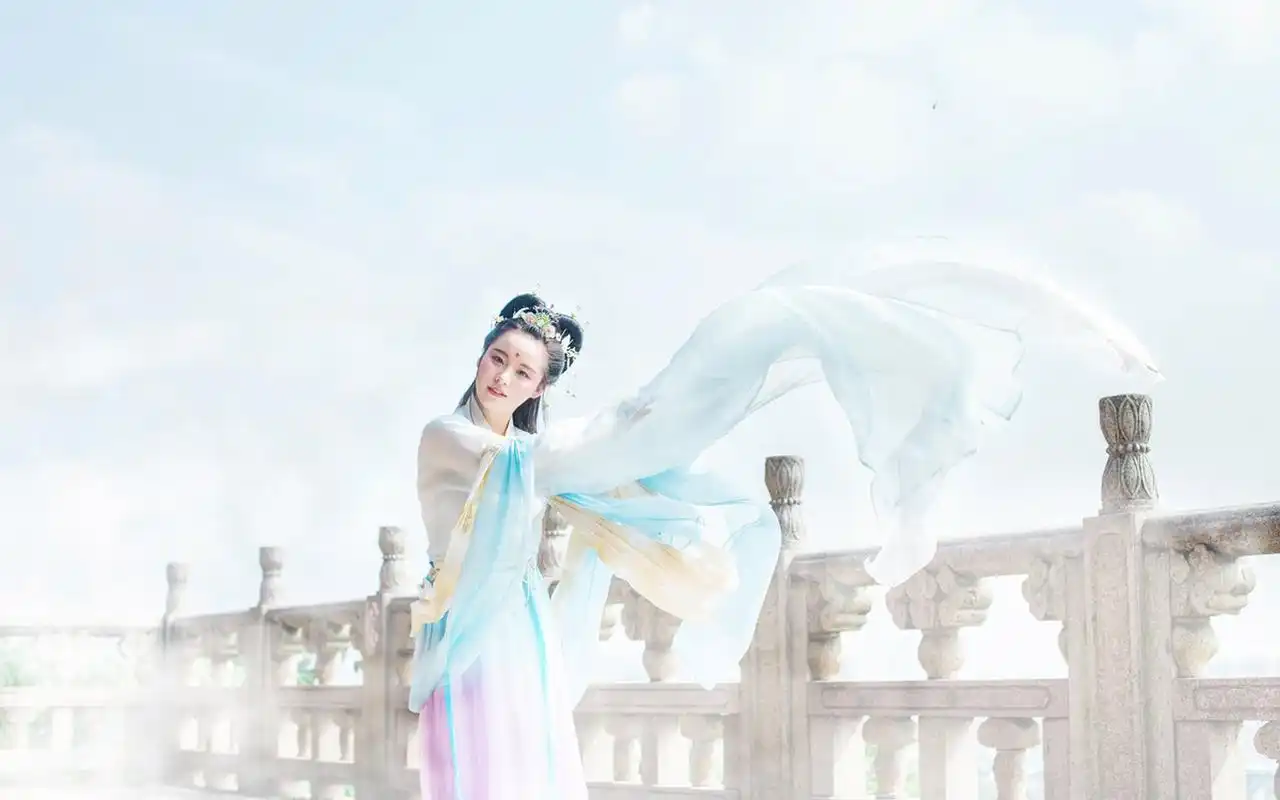 古风汉服美女仙气迷人写真图片桌面壁纸