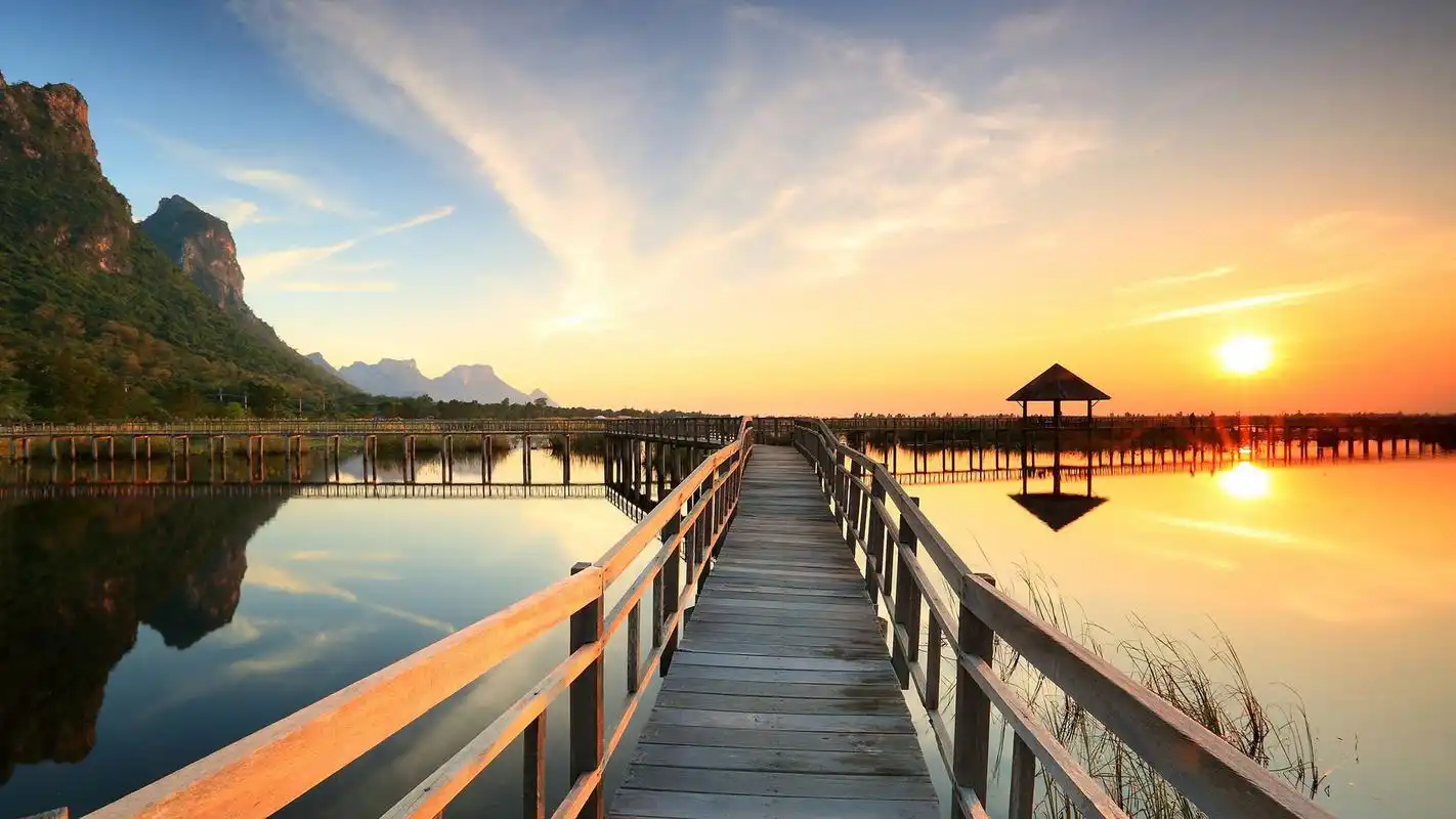 唯美码头边高清桌面壁纸图片-风景壁纸-手机壁纸下载-美桌网