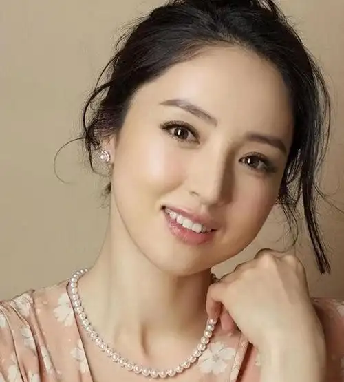 离婚3年,再看董璇高云翔的各种生活差异已经太大