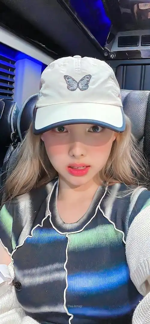 听说用林娜琏的壁纸会带来好运