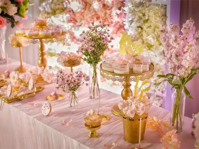 婚礼甜品台布置图片婚礼甜品台一般多少钱