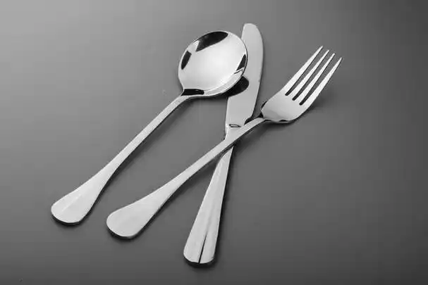 不锈钢是日常生活中最常见的物品之一