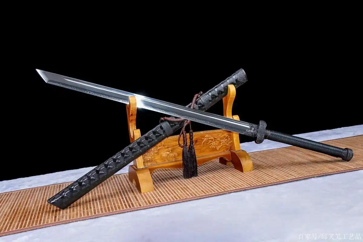 (鉴赏)—张起灵佩刀《黑金古刀》精品