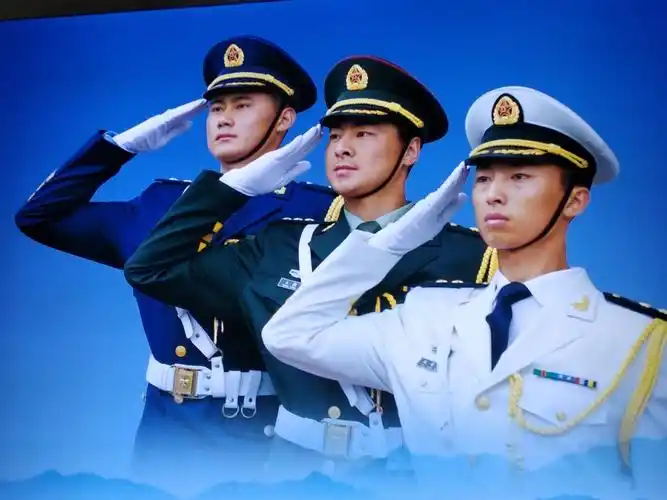 中秋佳节来临之际,向我的老同学们致以崇高的敬礼!