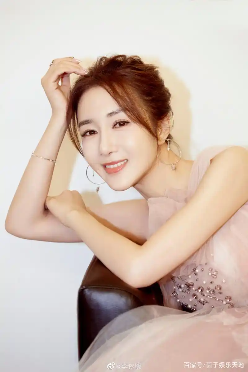 李依晓精美写真