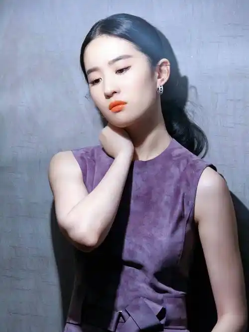 刘亦菲是大家非常喜欢的一位女明星,不仅长得漂亮,而且演技也是非常好