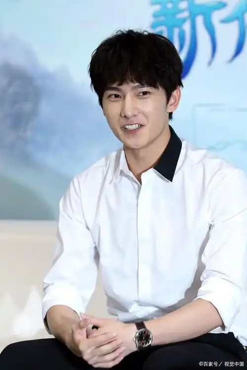 今天甚至还看到有人竟然吐槽杨洋的身高,说杨洋没有180只有172,又是