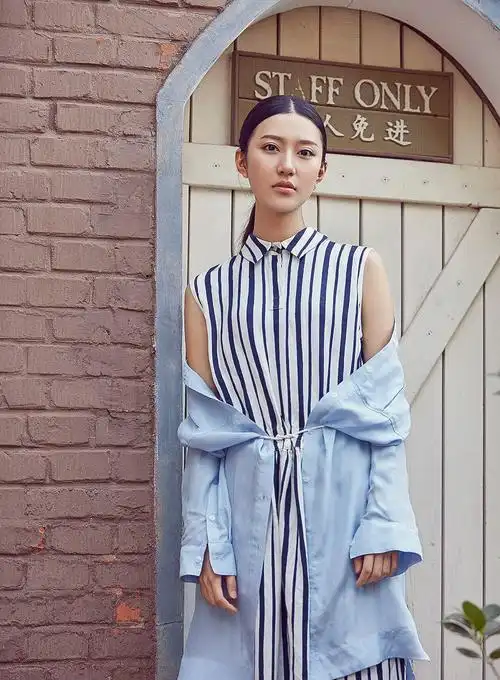 新晋女演员张鑫,娇小柔弱的外表下住着一个女"汉子"!