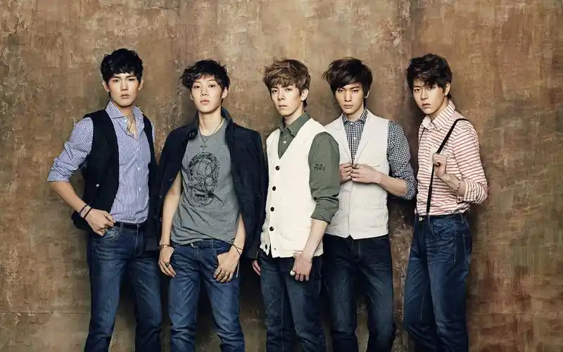 男子组合history桌面壁纸