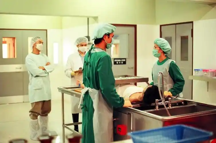 我是女法医:人会说谎,但尸体不会|故事fm