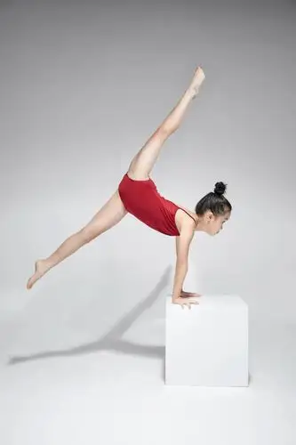 星艺华采摄影作品舞蹈女孩