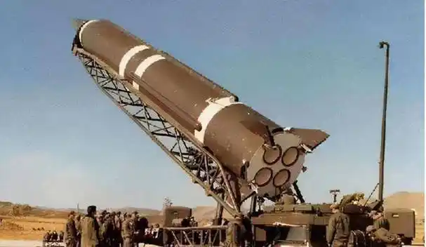 原创1987年沙特为自保35亿美元购买中国东风导弹为何觉得很值