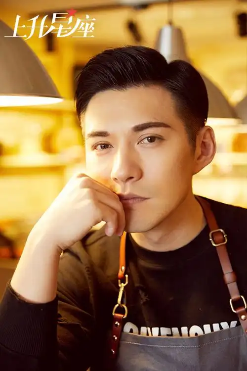 严屹宽回应华鼎奖乌龙事件,节目中被质疑注水,这奖是有多廉价?