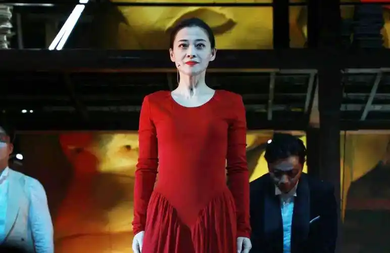 回顾梅婷与京圈大佬叶大鹰传绯闻36岁二婚和老公恩爱至今