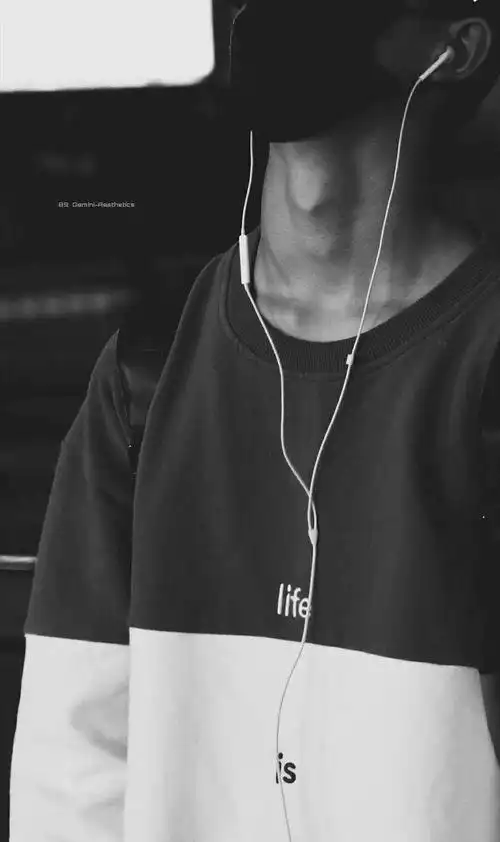 风皇的喉结 真不错 马嘉祺yy.