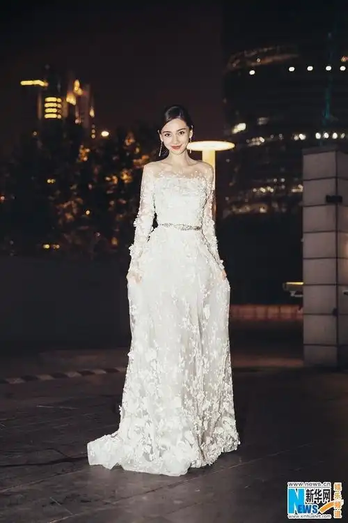 杨颖晚礼服写真_angelababy长裙照明星,性感,高清,优雅,angelababy