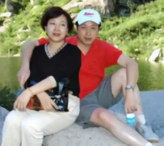 罗京妻子刘继红丈夫患癌离世六年后改嫁富商遭非议