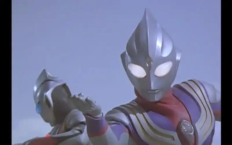 可恶,只有他的飞机没有坠毁~迪迦奥特曼第44集reaction