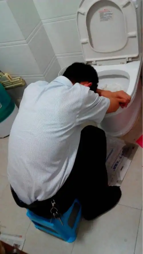 酒只有相对的好坏,没有绝对的,再好的酒,喝多了都是难受的,所以酒这个