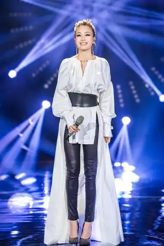 容祖儿《我是歌手》:唱功造型缺一不可