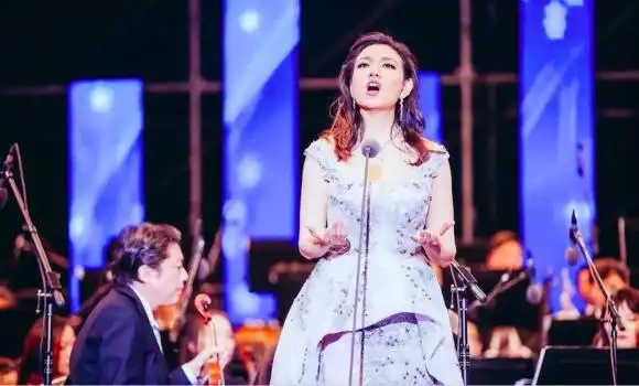 女高音歌唱家许蕾