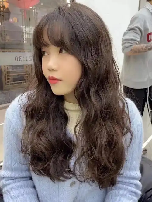 感的长发全头烫,烫了不会后悔的冬季烫发,显瘦显时尚@薯管家#今日发型