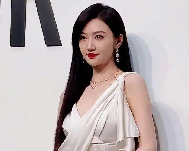 景甜被罚没722万后续:三年内不得接代言,恐面临超4000万赔偿