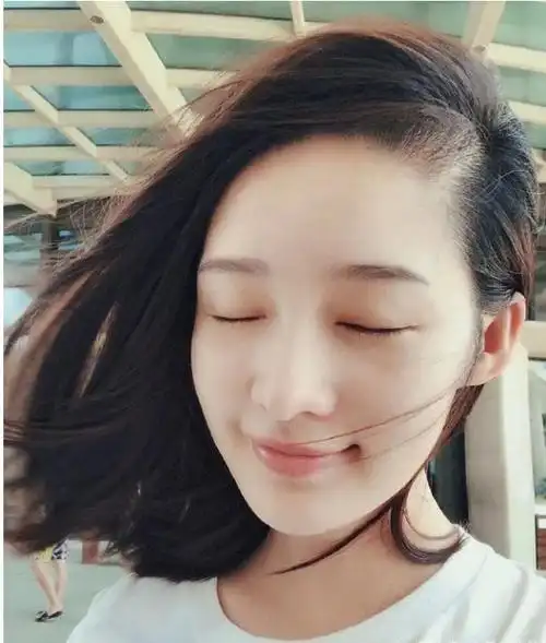 李沁皮肤状态,犹如少女,令人羡慕