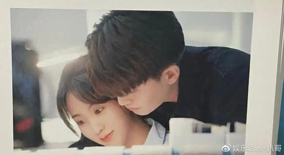 任嘉伦宣璐晒合影粉丝顾川去见前女友了乌鸦小姐快上线