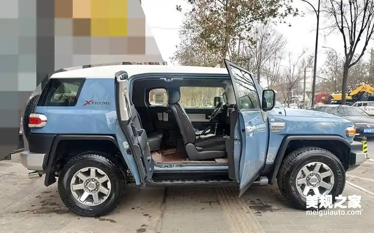 王者越野首选——2020款丰田fj酷路泽中东版陕西展位现车