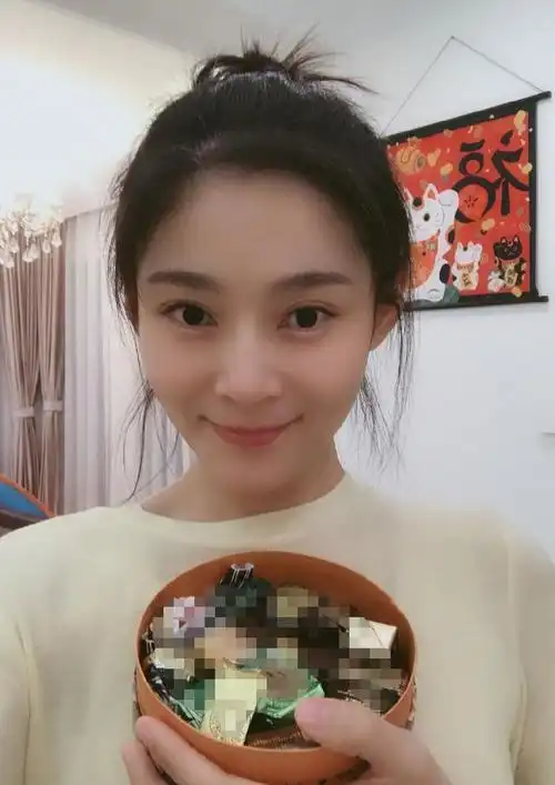 凭借《延禧攻略》大火,素颜曝露了她真实颜值_王媛可