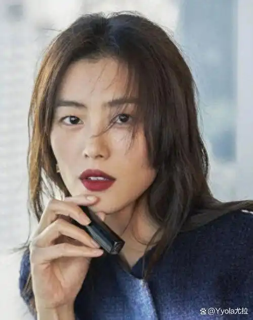 瓜子脸妩媚,圆脸可爱,方脸大方,你是哪种脸型?