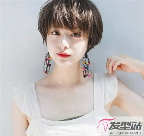 女生最新短发攻略 日系短发清新治愈-女生短发-发型站_最新流行发型