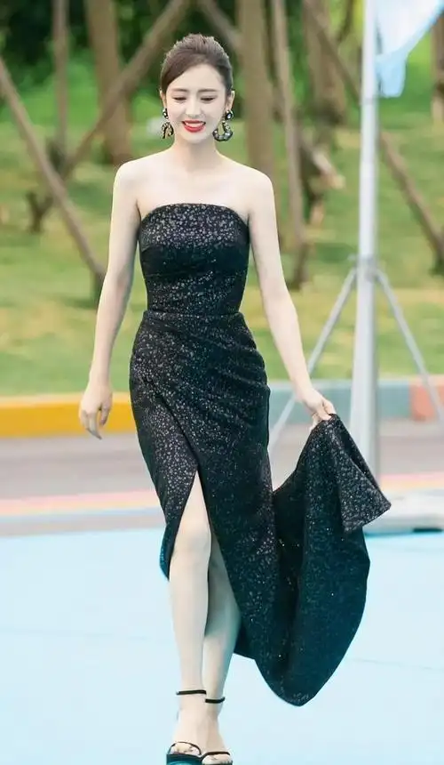 美女佟丽娅的美腿合集