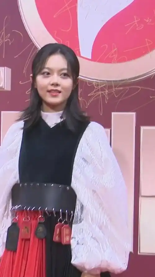 胖嘟嘟的赵今麦好可爱啊