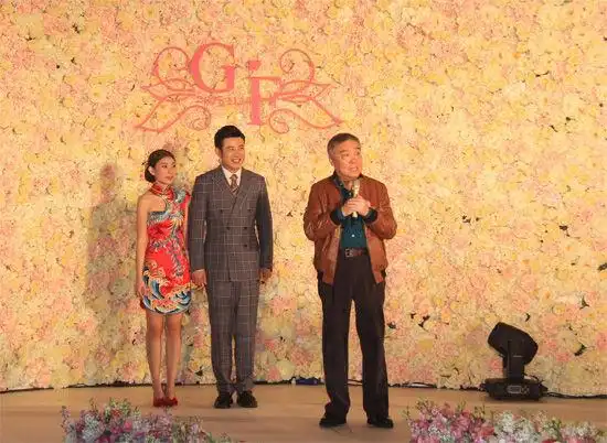 高晓攀为保护妻子低调完婚