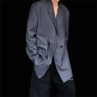 成熟稳重高端头像男