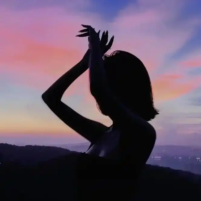 忍不住叫姐姐的神仙背影#女生头像 #图文伙伴计划 - 抖音