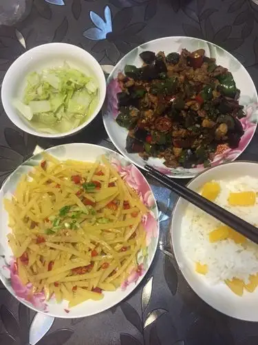 猫脑壳包钢做的晚餐2017年8月30日